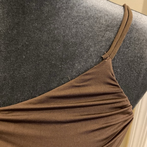 🖤 Asymmetrical Neck Bodycon Side Cutouts Dress - Picture 5 of 7